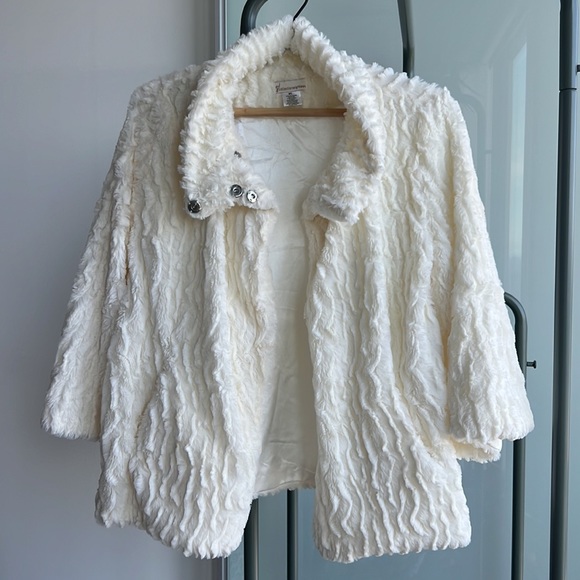 Cream Faux Fur Coat - Picture 2 of 5
